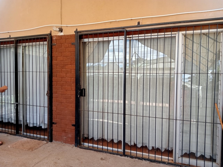 To Let 2 Bedroom Property for Rent in Kuruman Northern Cape